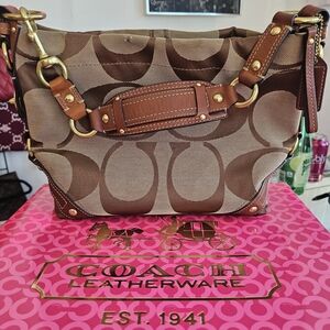 COACH SIGNATURE SLIM CARLY HANDBAG Hobo